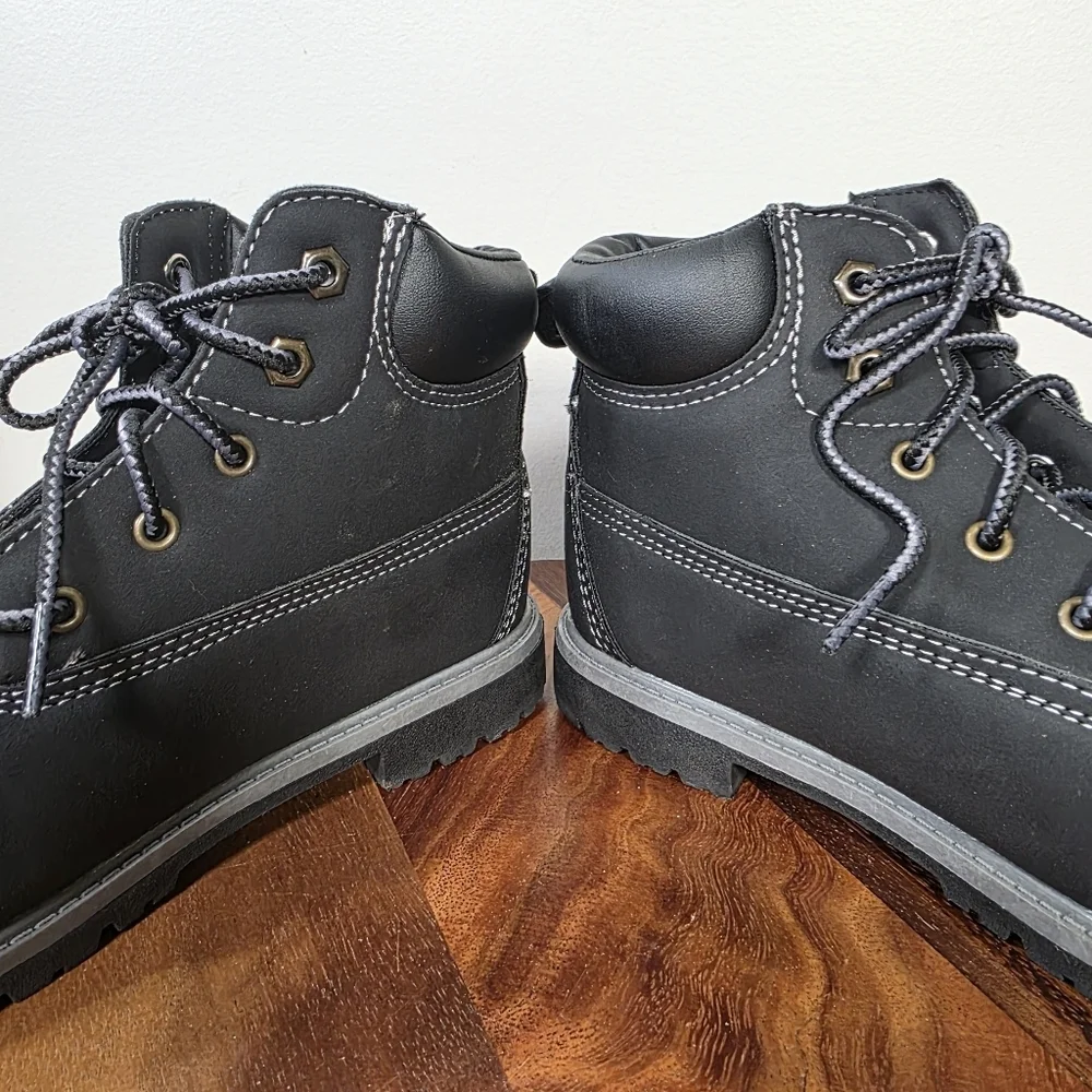 Wonder Nation Kids Size 5 Black Combat Boots Lace Up